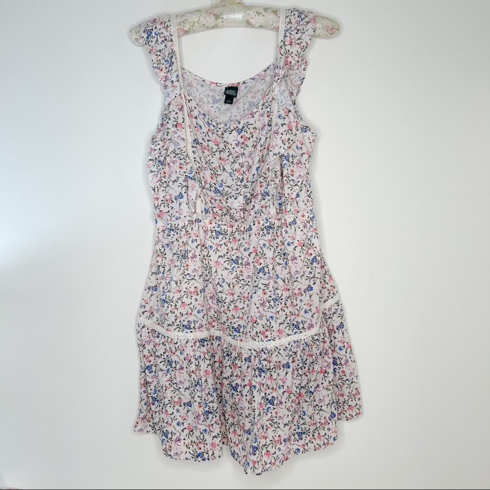 Retro 70s floral Wild Fable mini dress